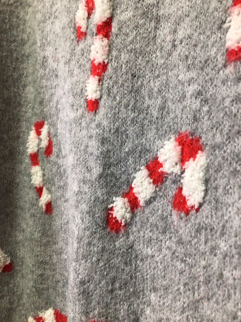 cupcakes and cashmere Size Medium Sweater